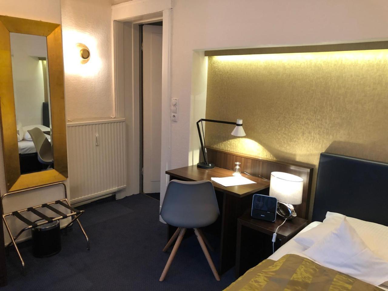 Hotel Wagner Im Dammtorpalais Hamburg Exterior foto